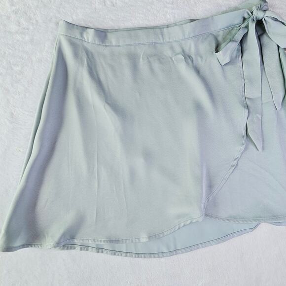 New Altar'd State Satin Wrap Mini Skirt Size Large Feminine Soft Blue Pastel - Picture 3 of 10